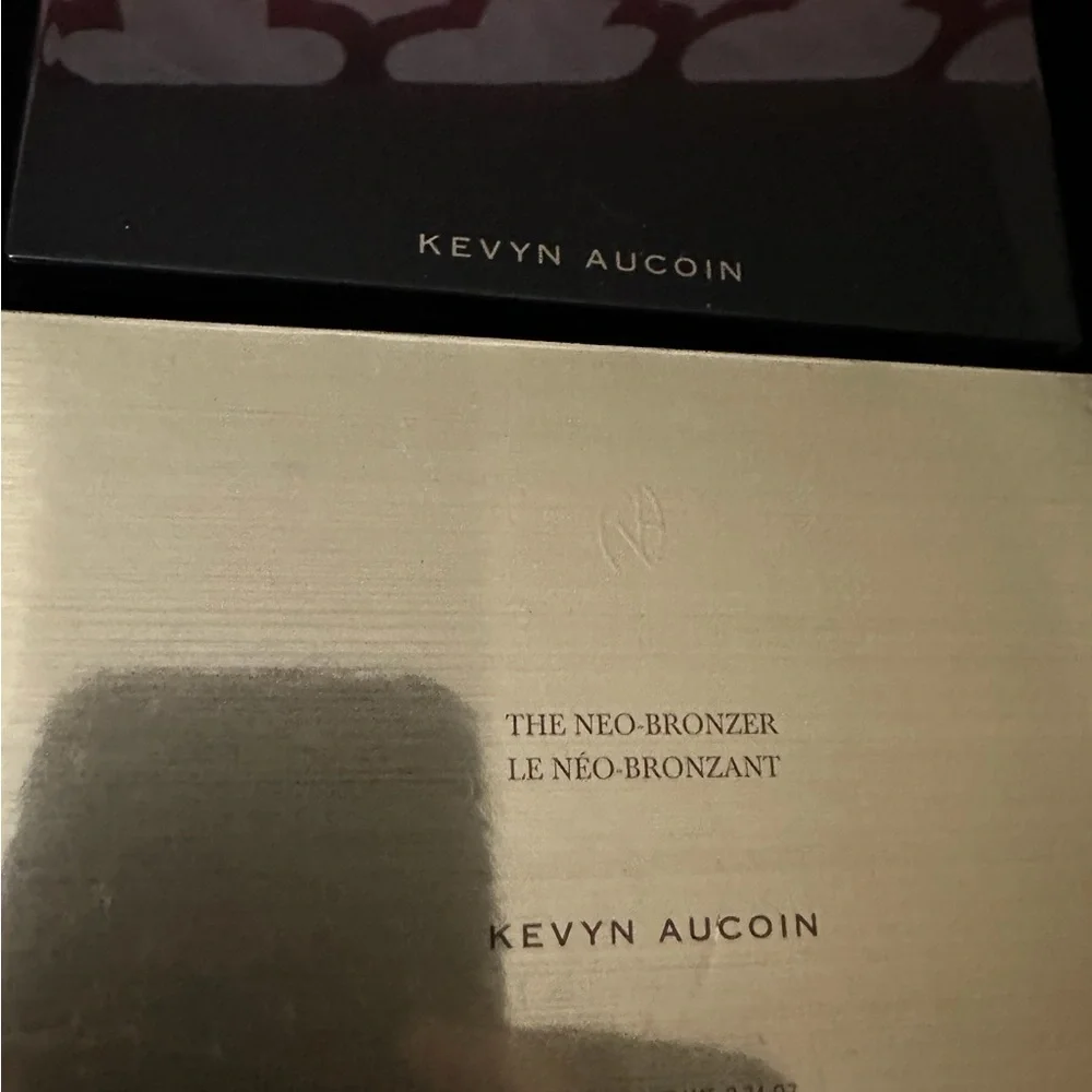 Kevyn Aucoin - The Neo Bronzer (Siena) in box with pouch NIB PRICE FIRM